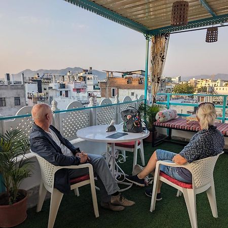 Krishna Stay Guest House Udaipur Extérieur photo