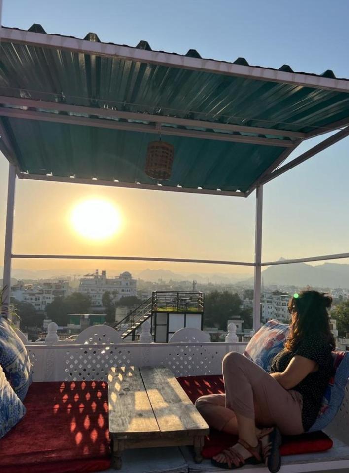 Krishna Stay Guest House Udaipur Extérieur photo