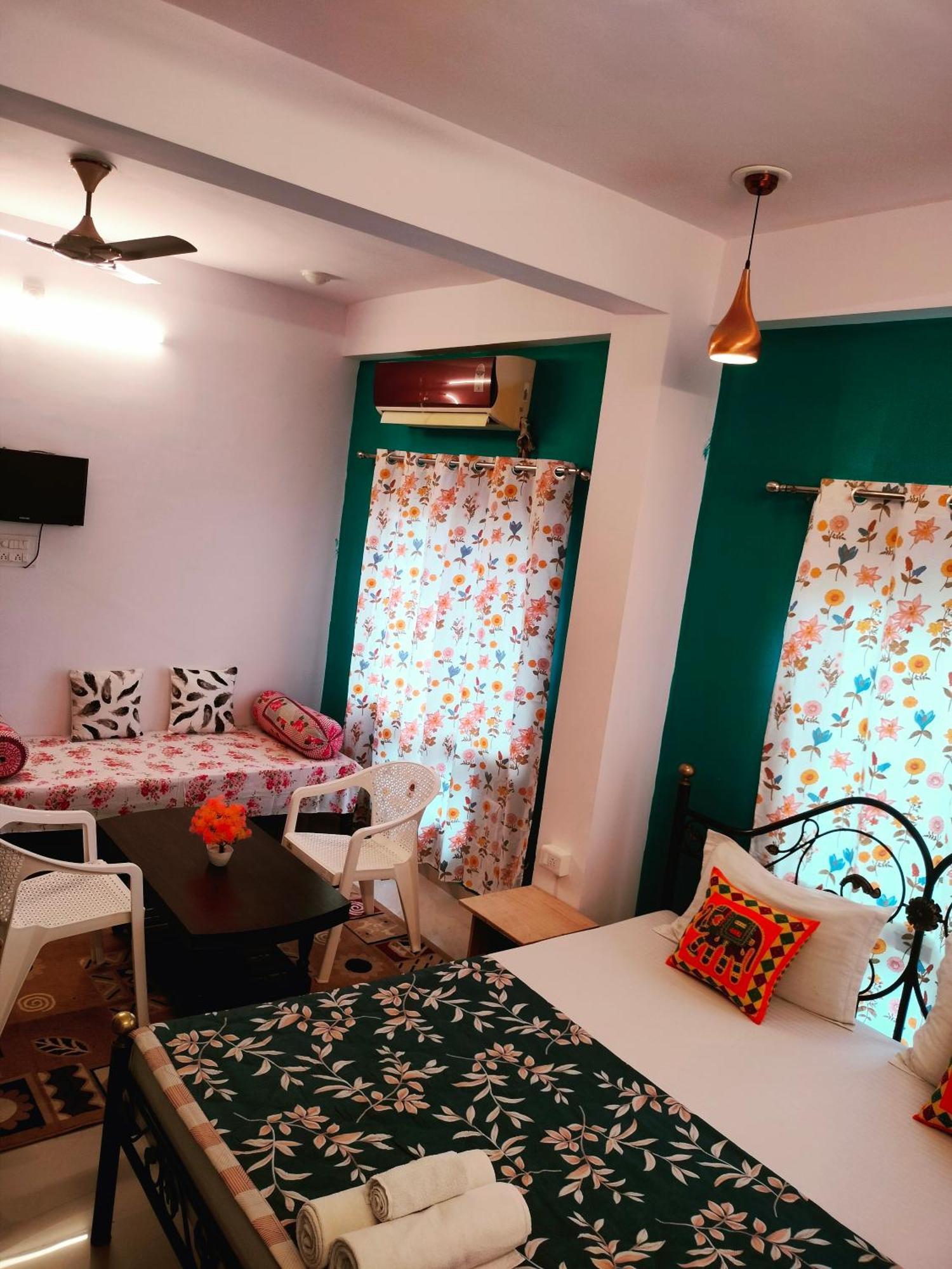 Krishna Stay Guest House Udaipur Chambre photo